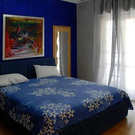 فندق مبيت وإفطار Sun House *